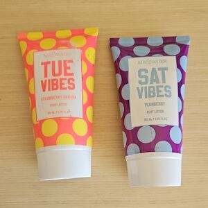 Tue Vibes Strawberry Banana Foot Lotion - Yellow/Pink